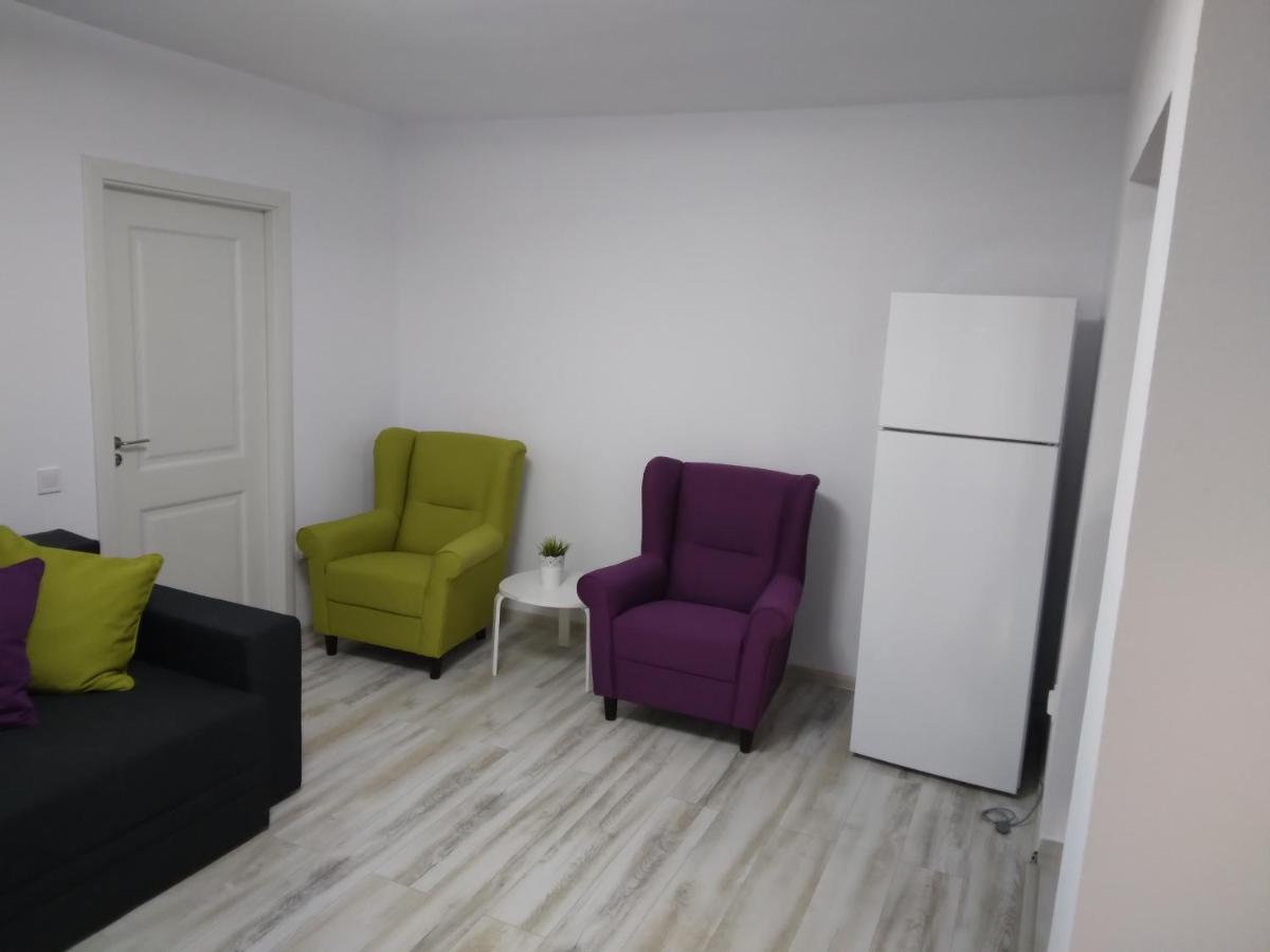 Luxury Apartament Curtea de Argeş Esterno foto